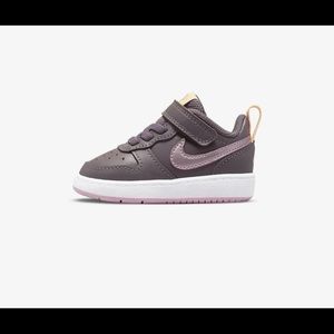 Nike Court Borough Low 2